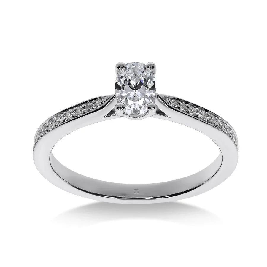 bague de fiancailles diamant ovale