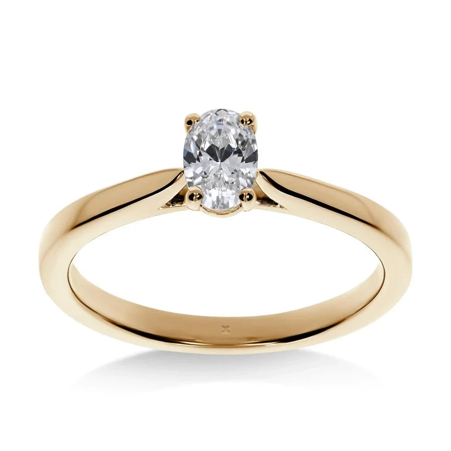 Elegance Oval Diamond Engagement Ring LeDiamanti LeDiamanti