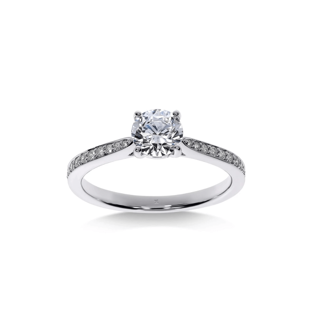 Forme de diamant pour bague de fiançailles - Jaubalet Paris Forme de diamant pour bague de fiançailles - Jaubalet Paris