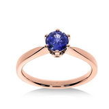 Bague de fiançailles Saphir Éternel en or rose avec saphir de 0.50 carat, vue de face.