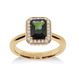 Bague de fiançailles Symbole en or jaune avec tourmaline verte et halo de diamants, vue de face