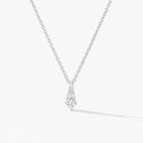 Collier Mon Paris en or blanc avec diamant naturel de 0.20 carat, élégance pure et épurée.