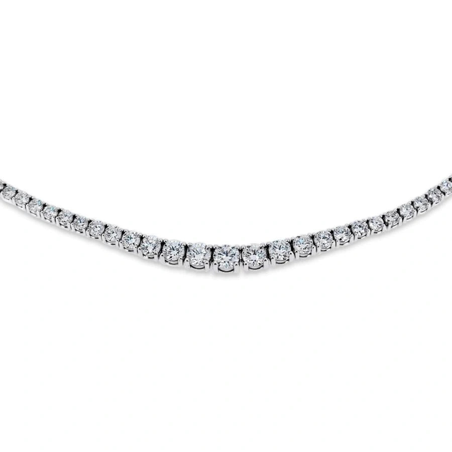 Collier de mariage Calypso en diamant 9 carats, gros plan, or blanc, bijou de luxe certifié.